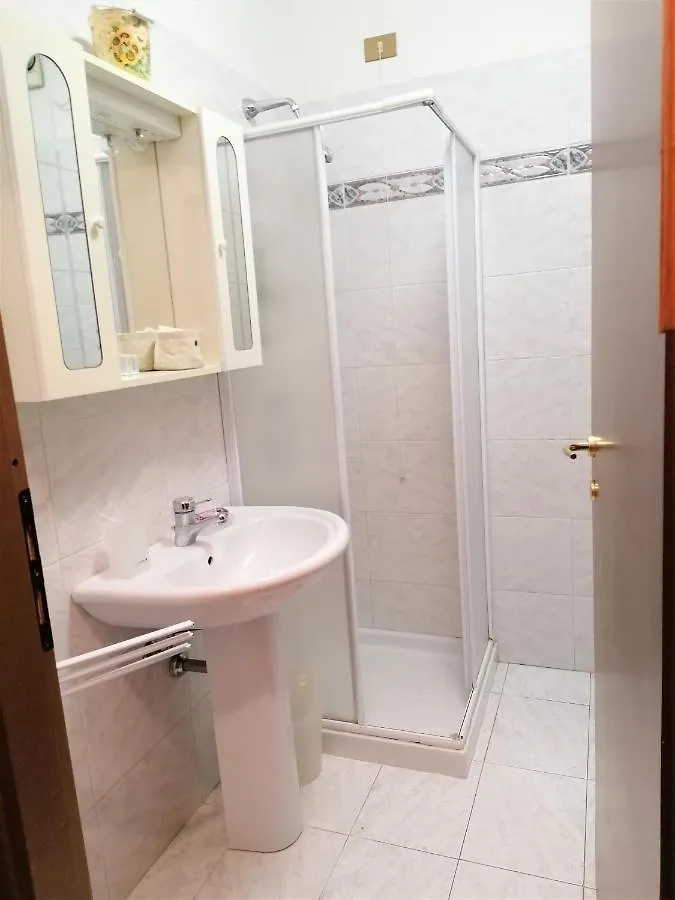 Casa Gisela Daire Desenzano del Garda İtalya